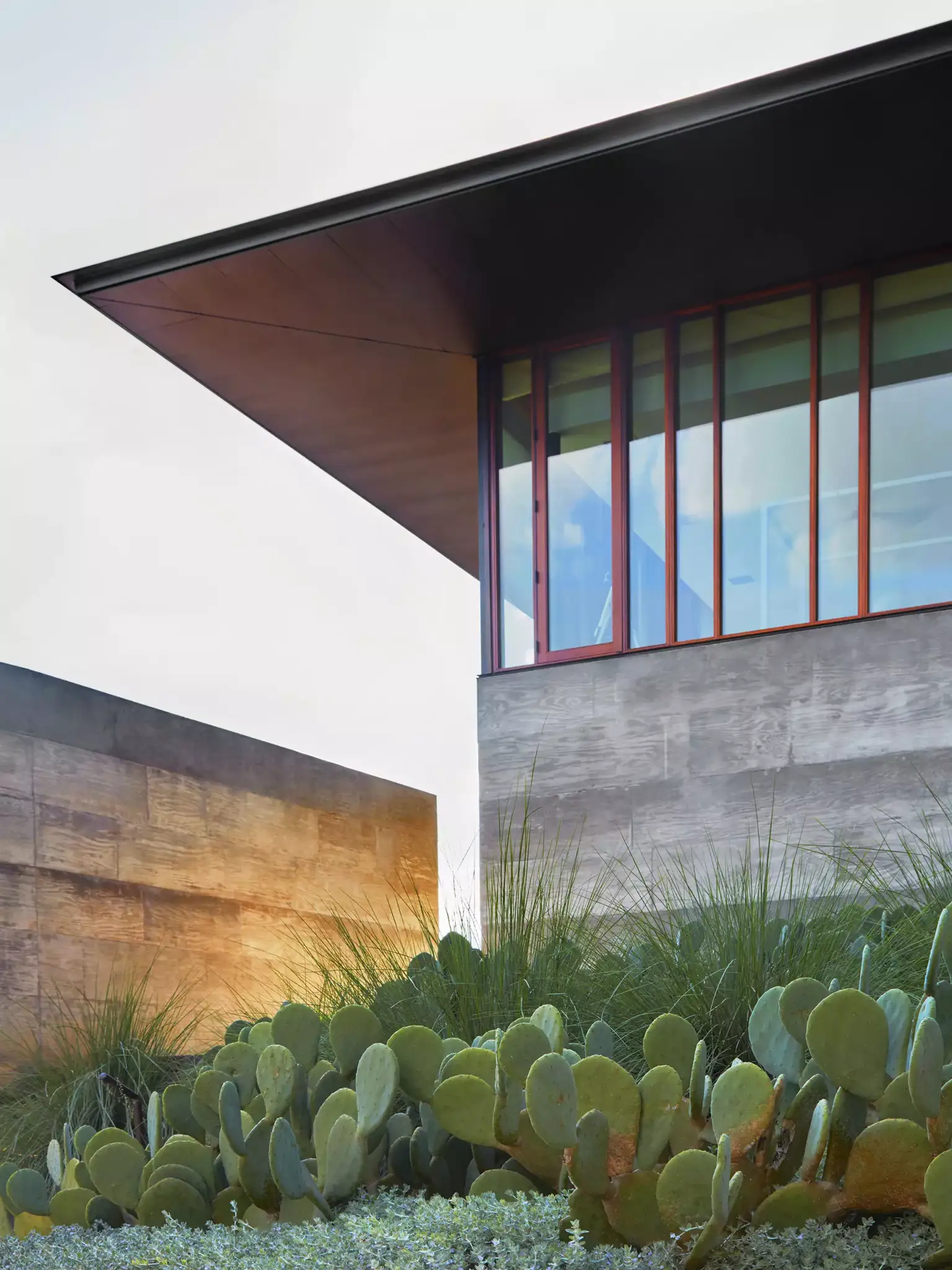 Balcones House - Image 2 of 9