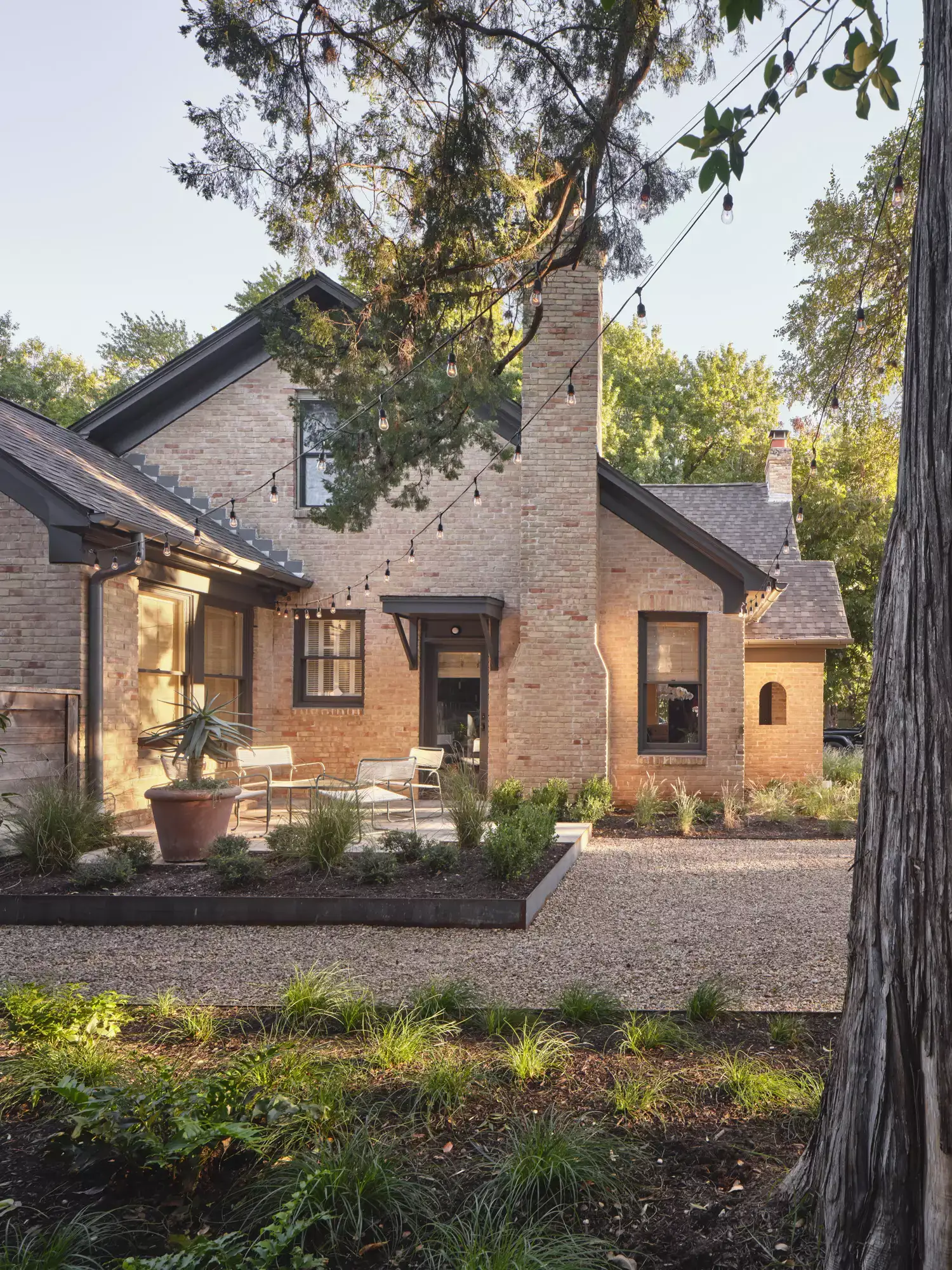 Tarrytown Residence - Image 2 of 4