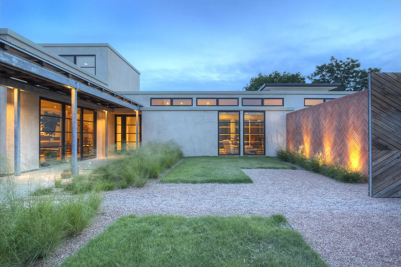 Albany Compound - Image 1 of 7
