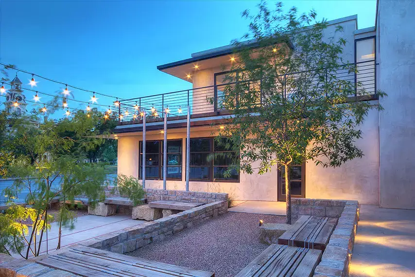 Albany Compound - Image 6 of 7