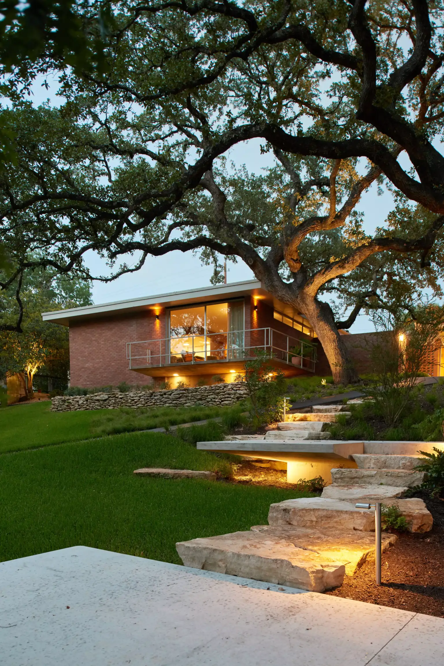 Thorne House - Image 2 of 4